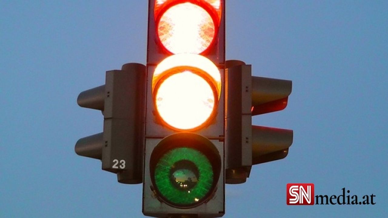 Korona trafik lambası sadece bir eyalette kırmızı yandı
