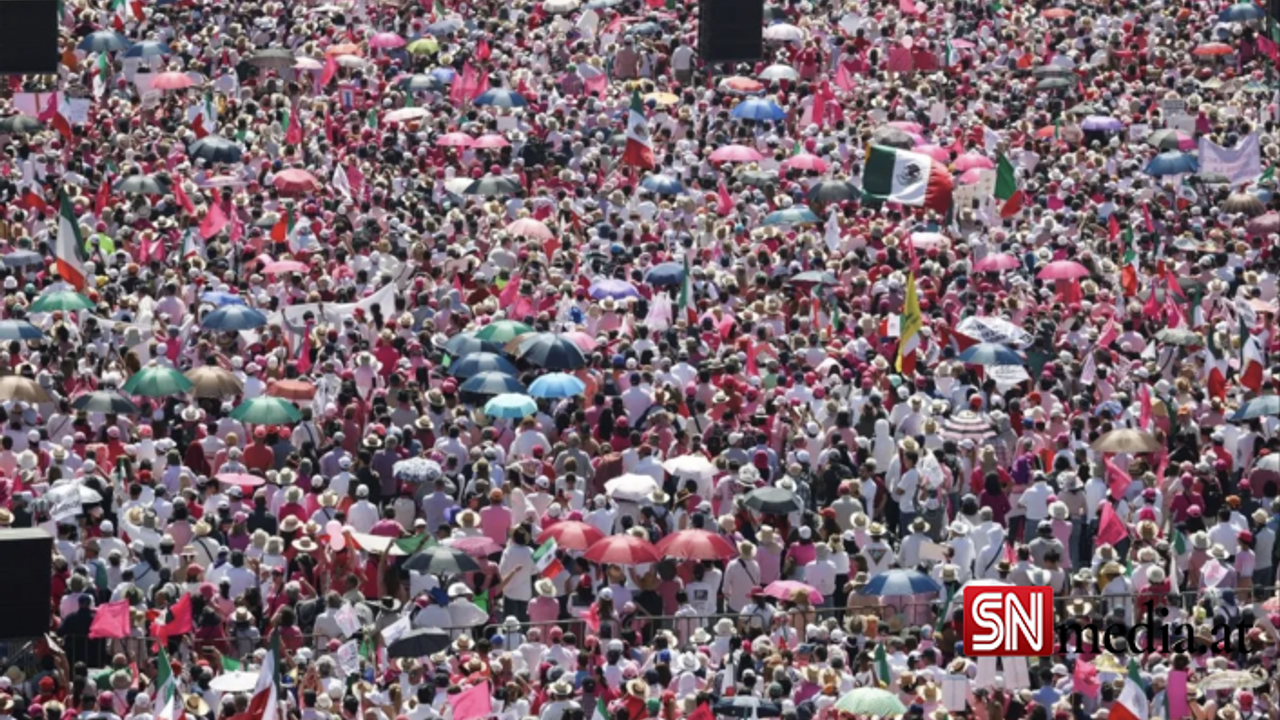 Meksika'da 100 bin kişi seçim sistemindeki değişiklikleri protesto etti