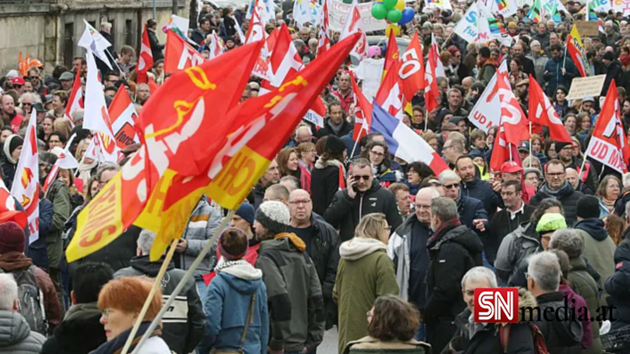 Fransa'da işçiler genel greve gitti; ülkede akaryakıt sıkıntısı başladı