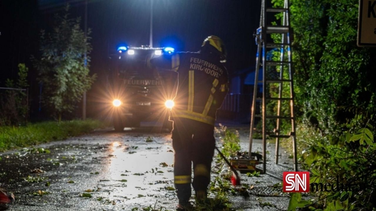 Avusturya'da şiddetli fırtına farklı bölgelerde hasara neden oldu