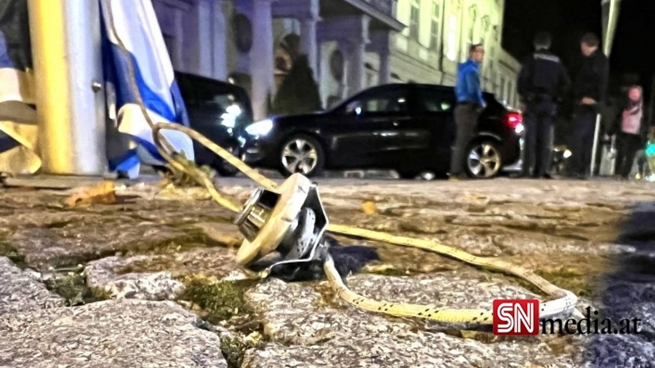 Salzburg'ta İsrail bayrağı üçüncü kez indirildi