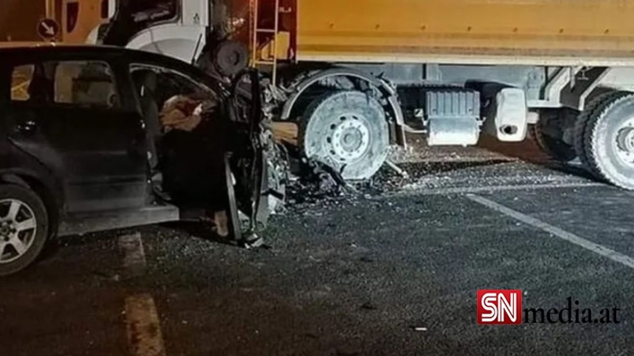 Avusturya plakalı otomobil ile kamyon çarpıştı: 1 ölü, 2 yaralı