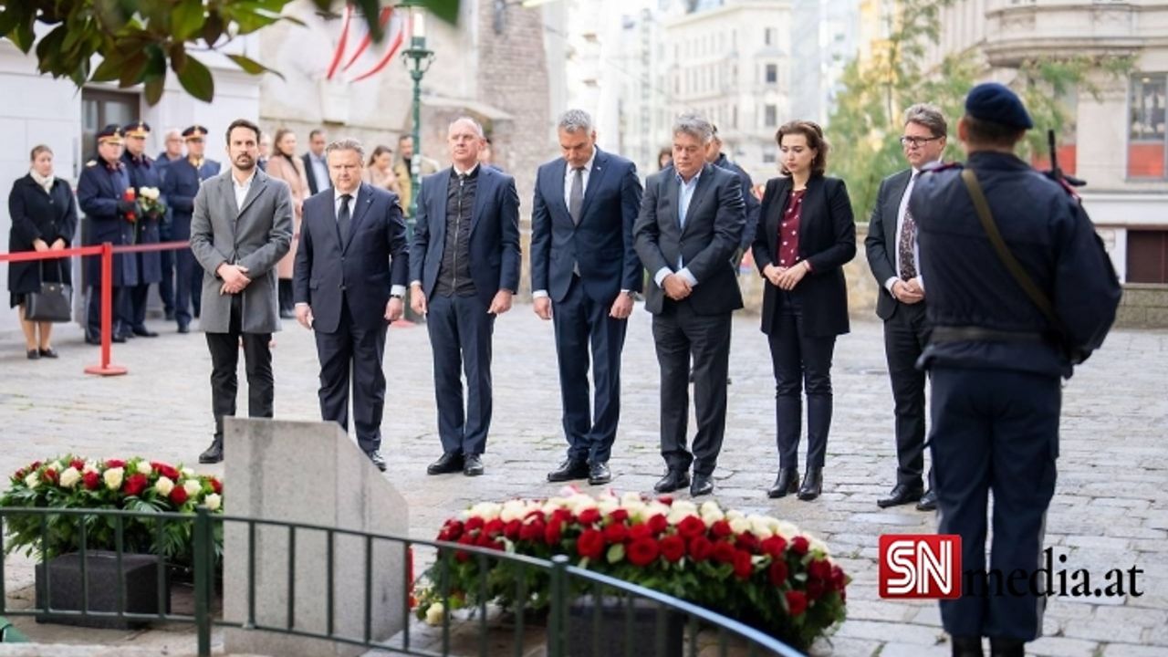 Viyana'da 3 yıl önceki terör saldırısında ölenler için anma töreni