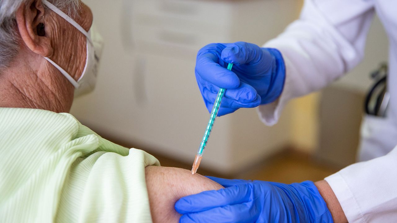 Grip dalgası Viyana'ya ulaştı: Ücretsiz aşı uygulaması yürürlükte