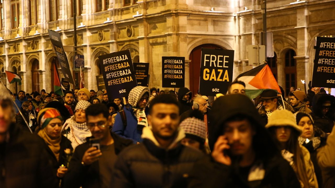 Gazze'de ölen Filistinliler için Viyana'da "sessiz yürüyüş" düzenlendi