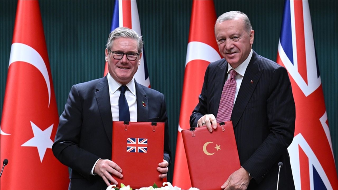 Erdoğan ve Starmer imzaları attı: Türkiye, 44 Eurofighter alacak