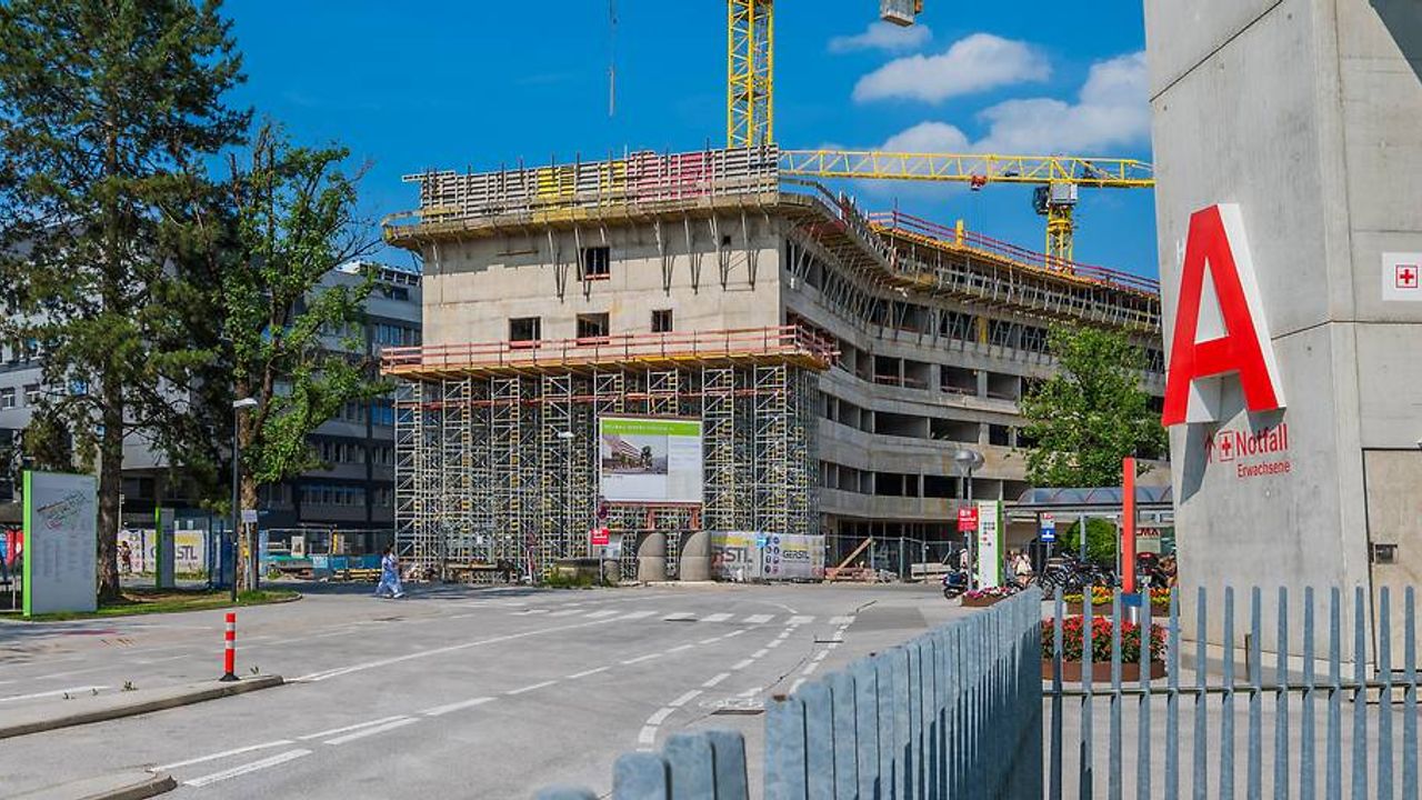Salzburg'ta Skandal İddia: "Yoğun Bakım Doluydu, Hasta Nakil Beklerken Can Verdi"