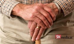 Fransa, Emeklilik Yaşını 64'e Çıkarıyor