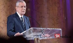 Van der Bellen, Charles’ın Taç Giyme Törenine Katılacak