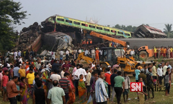 Hindistan'da 3 tren birbirine girdi: 288 ölü, 900'den fazla yaralı