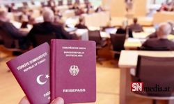 Almanya'daki Türklere çifte vatandaşlık yolu açılıyor
