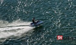 Jet skileriyle Cezayir sularına giren iki turist vurularak öldürüldü
