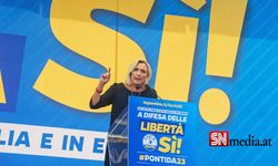 Le Pen: Fransa'da bütün İslamcı ideolojiler yasaklansın