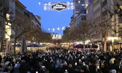 Frankfurt'ta Ramazan ışıkları ilk kez caddeleri aydınlattı