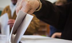 Avusturya'da Pazartesi'den itibaren 14 referandum için imza toplanacak