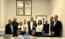 SPÖ'lü siyasetçiler, Dr. Mihriban Pelit'in yönettiği Simering Tıp Merkezi'nin ziyaret etti