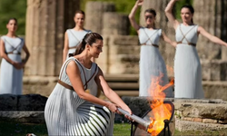 Paris Olimpiyatları'nın ateşi Yunanistan'daki antik Olimpia'dan yola çıktı