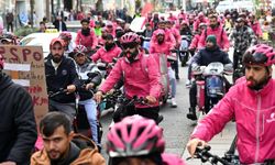 Bisikletli kuryeler daha yüksek ücretler için grevde