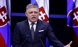 Slovakya Başbakanı Robert Fico silahla vuruldu
