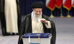 İran'da cumhurbaşkanı seçimi ikinci tura kaldı