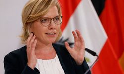 FPÖ'nün Bakan Gewessler'e Yönelik Gensoru Önergesi Reddedildi