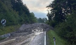 Tirol Oberland'da Şiddetli Fırtına: Trenler ve Araçlar Mahsur Kaldı