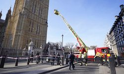 Londra'da Big Ben'e Tırmanan Filistin Destekçisi Protestocu Gündem Oldu