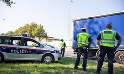 Avusturya, Macaristan ve Slovenya ile Sınır Kontrollerini Uzatıyor