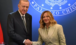 İstanbul'da Akdeniz zirvesi: Cumhurbaşkanı Erdoğan, Meloni ve Dibeybe ile görüştü