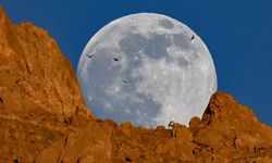 Yılın son Süper Ay'ı bu gece gökyüzünü aydınlatacak