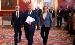 Avusturya’da Üçlü Koalisyon: “Zor Yıla Rağmen İstikrar Sağladık”