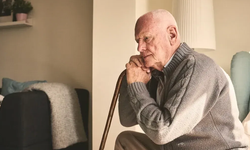 Faturalar ve yalnızlık yaşlıların en büyük derdi. Çareyi arkadaşlık sitesinde buldular