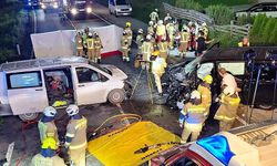 Salzburg'ta Minibüsler Kafa Kafaya Çarpıştı: 1 Ölü, 7 Yaralı