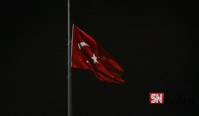 Türkiye'de 3 günlük milli yas ilan edildi