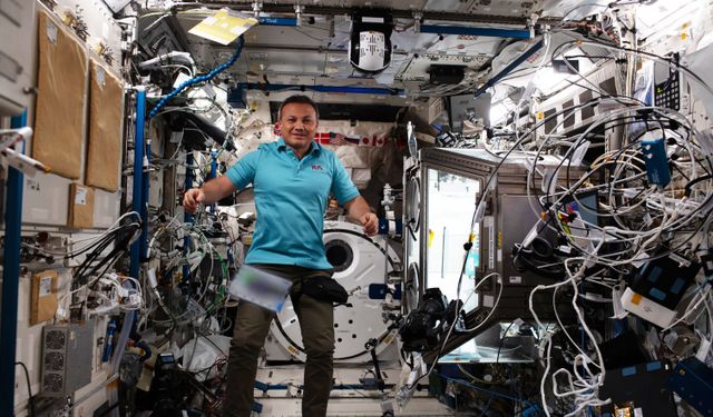 İlk Türk Astronot Alper Gezeravcı uzay istasyonunda 10. deneyini gerçekleştirdi