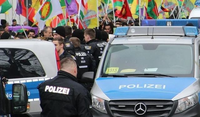 Almanya'da PKK Yandaşları Hannover'deki Türk Başkonsolosluğuna Saldırdı