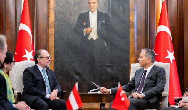 Avusturya Dışişleri Bakanı Schallenberg Ankara'da temaslarına devam ediyor