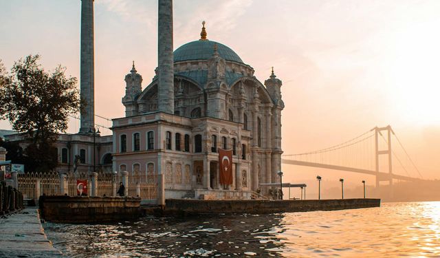 İstanbul’un fethi: 1453'te Osmanlı gemileri Haliç'e karadan nasıl taşındı?