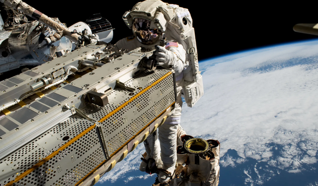 Boeing'in Starliner mekiğindeki iki NASA astronotu neden dünyaya dönemiyor?