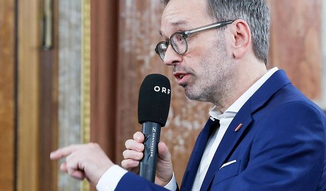 Avusturya’da Siyasi Barometre Açıklandı: Kickl Zirvede, Stocker Hızla Yükseliyor