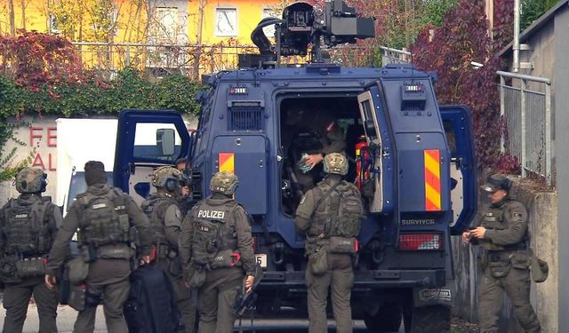 Melk Bölgesinde Cobra Operasyonu: Silah İhbarı Üzerine Baskın