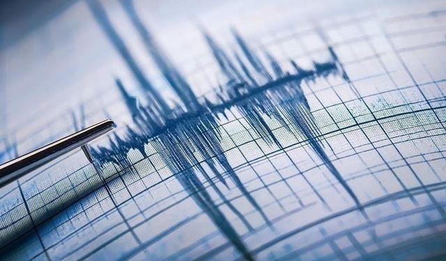 İstanbul’da 6,2 Büyüklüğünde Deprem Paniği: Can Kaybı Yok