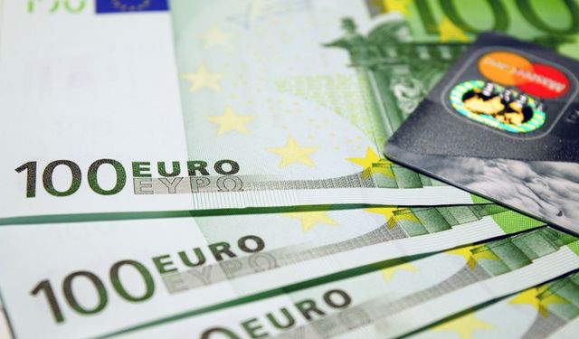 Avusturya’da Politikacıların Maaşları Açıklandı: Kim Ne Kadar Kazanıyor?