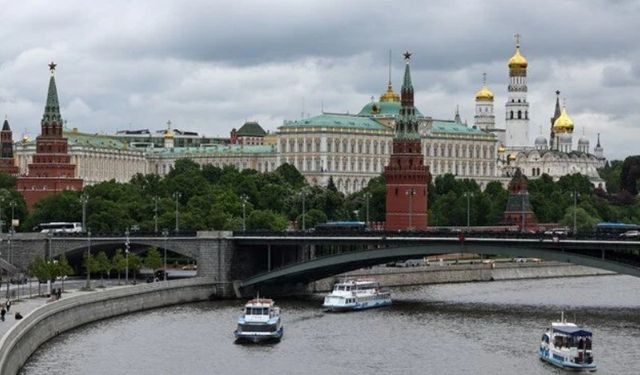 Moskova’da İHA Alarmı: Havalimanları Uçuşlara Kapandı, 39 İHA Düşürüldü