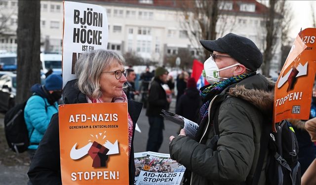 Almanya'da AfD'nin ‘Aşırılıkçı’ Sınıflandırması Askıya Alındı