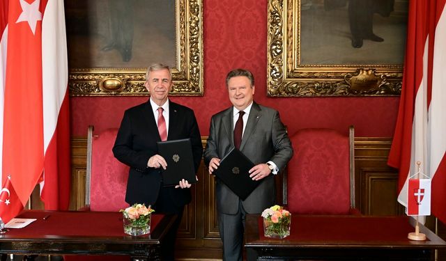 Mansur Yavaş ve Michael Ludwig Viyana'da Bir Araya Geldi