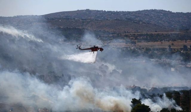 Yunanistan Alevlere Teslim: Girit ve Atina’da Yangın Alarmı