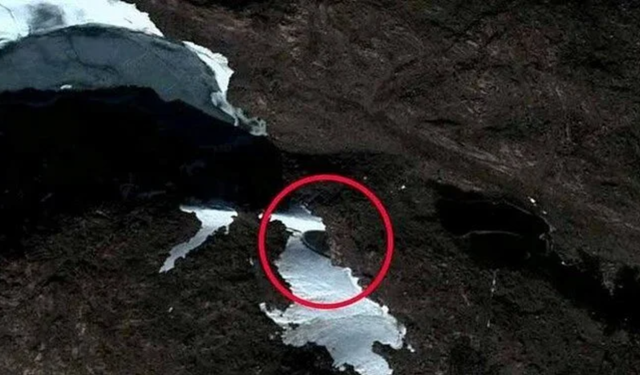 Google Maps kullanıcıları Antarktika'da "UFO" keşfetti