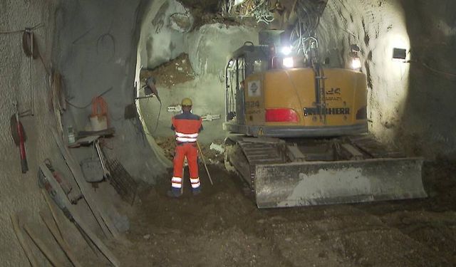 Viyana’nın En Büyük Ulaşım Projesinde Kriz: Bütçe Deliniyor, Takvim Sallantıda