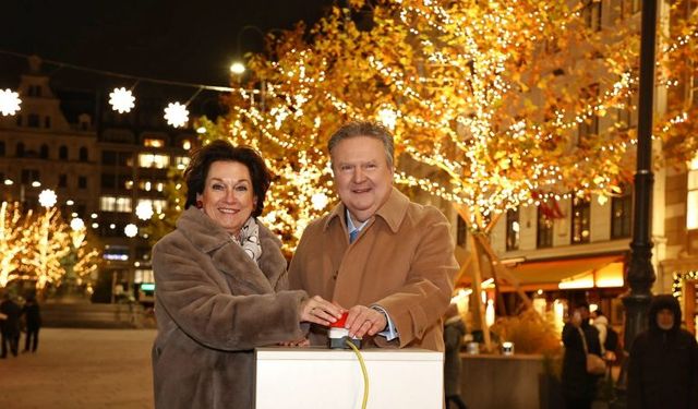 Viyana’da Noel Işıkları Resmen Yandı